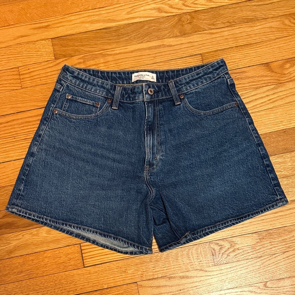 Abercrombie The Dad Short High Rise Curve Love Size 31 NWOT